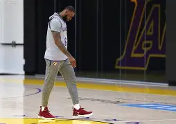 半岛体育官方网站-热身赛备战进行中,全队积极备战准备什么