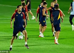 半岛体育官方网站-西班牙女足联赛决赛场上现独特风采的是谁